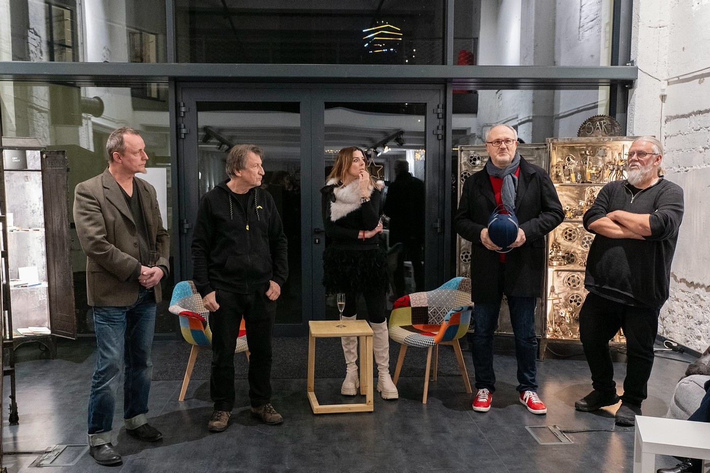 590564073 17986778612919784 7916371103629728151 N